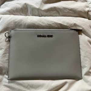 Michael kors coin pouch